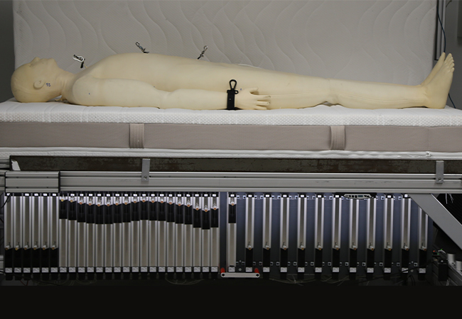 manichino sdraiato supino